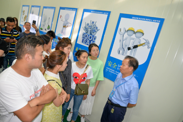 DSC_1100.jpg DSC_1100.jpg